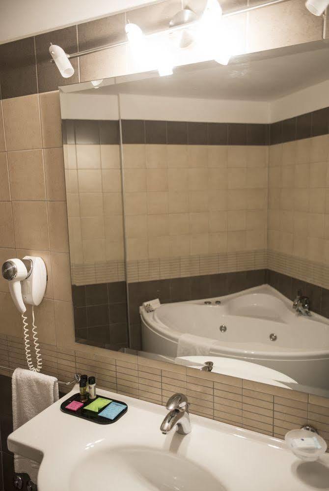 Hotel Corte Business Cavriago Exterior photo
